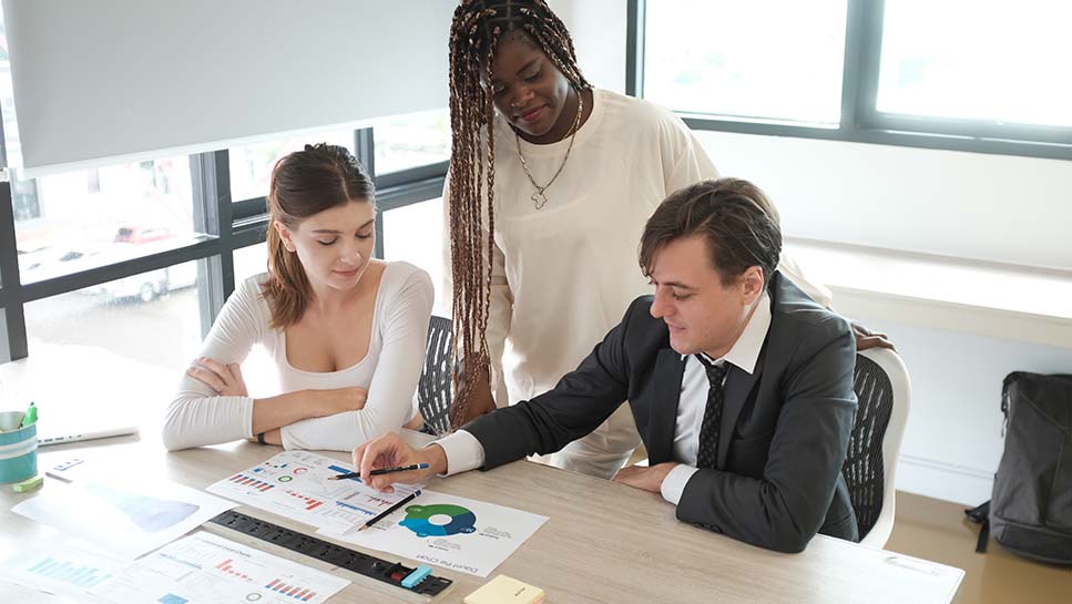 Eu non diam phasellus vestibulum lorem sed risus